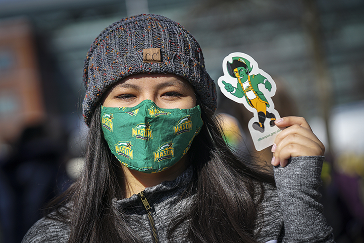 Homecoming 2021 tip-off-party sticker giveaway