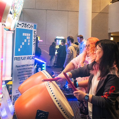 Participants playing a game at GAMEmason 2023. Photo by Evan Cantwell.