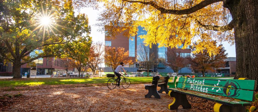 Mason's Fairfax campus in the fall.