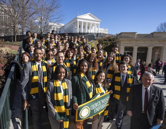 group shot before the State Capitol