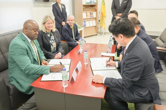mou signing in Mason Korea